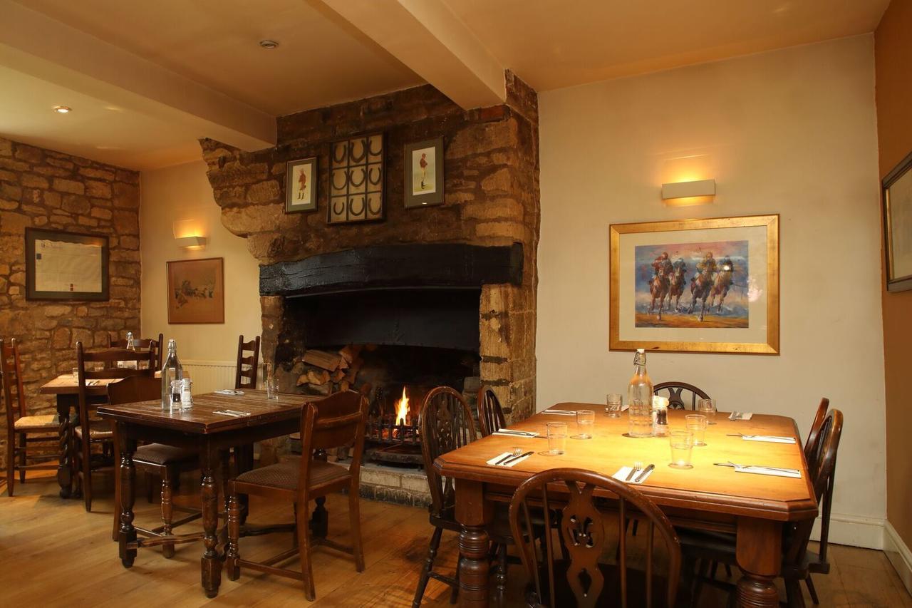Horse And Groom Moreton-in-Marsh Eksteriør bilde
